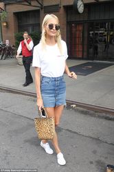 36100407_440BB4A800000578-0-image-a-14_1