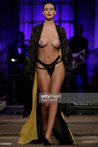 Alejandra Guilmant topless candids-q6w5nsleoe.jpg