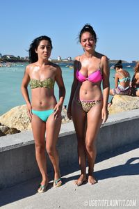 Andra & Patrisia on the beach [x68]-w6w8tmkww5.jpg