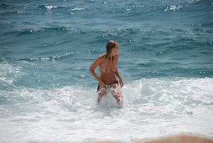 Teen and her hot body on vacation x134-d6xmv2gv2u.jpg