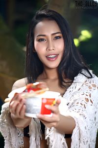 Asian-Beauties-Nicha-H-Time-for-a-Snack-%5Bx90%5D-q6xxbbehb6.jpg