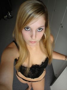 Sexy-Teen-Selfies-NN-z7b8lbpoyv.jpg