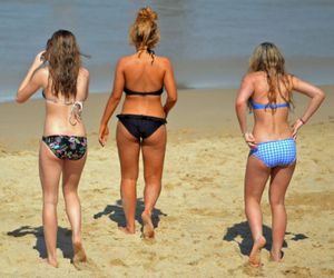 3 bikini teens walking to the water-q7ca4ilo5g.jpg