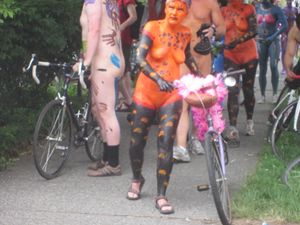 Fremont-Solstice-Naked-Cyclists-2012-Mostly-MILF-x48-z7c5qw7qtv.jpg