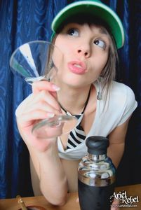 Ariel Rebel (16) 57coilcth0