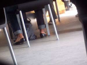 Girls Feet in Paris (libraries, parks, restaurants...)-07hcc82qyf.jpg