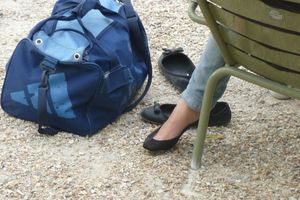 Girls Feet in Paris (libraries, parks, restaurants...)-w7hcckbokn.jpg