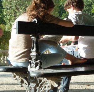 Girls Feet in Paris (libraries, parks, restaurants...)-17hcckuyta.jpg
